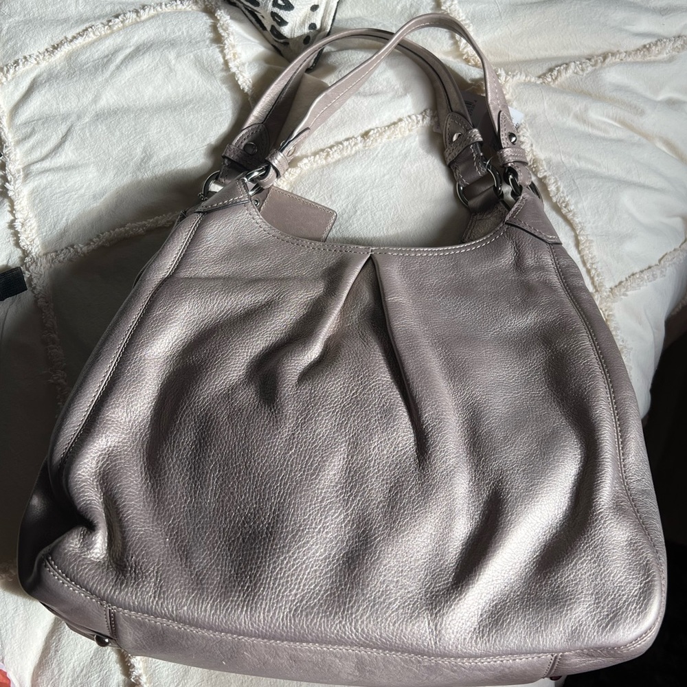Coach Maggie 13897w Purse Gold Beige Metallic Leather Shoulder Bag NWT